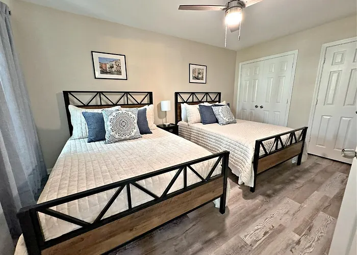 Colony Club Holiday home *